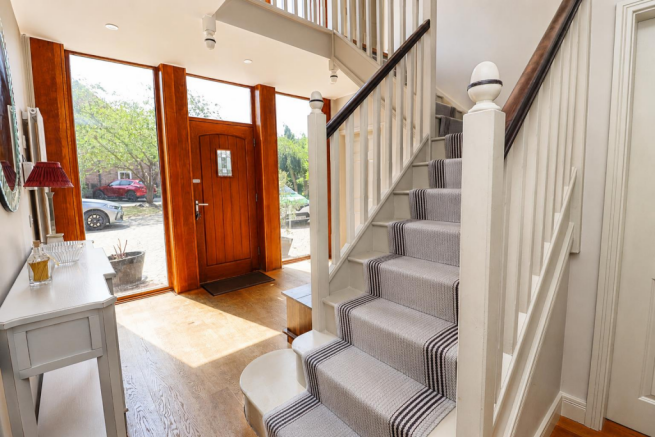 4 bed Detached for sale Image 6