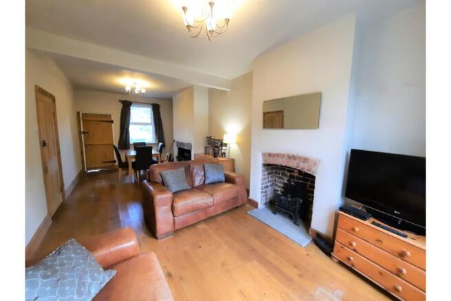 Lounge/Dining Room