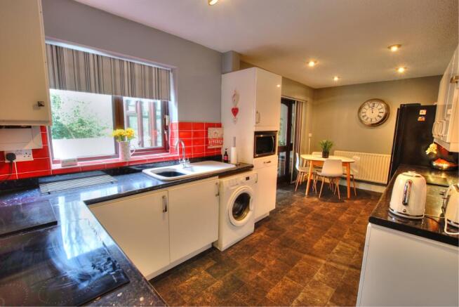 2. Kitchen: diner