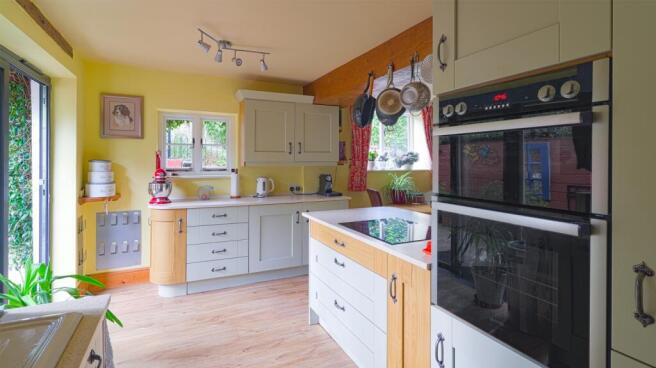 Kitchen-Diner 2