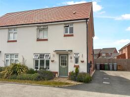 15, Cloverfield Place, Middlebeck, Newark NG24 4FR