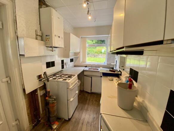 3 bed Semi-Detached for sale Image 5