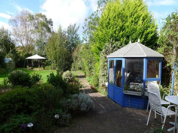 GARDEN