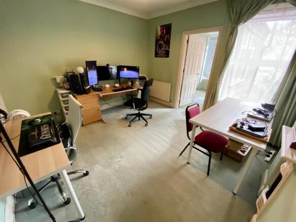 BEDROM 2