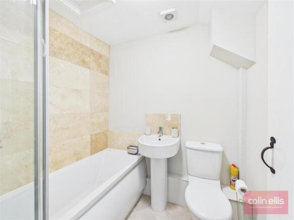 2 bed Terraced for sale Image 11