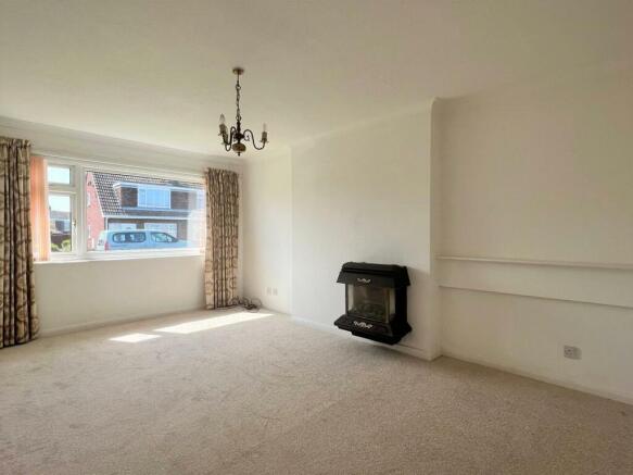 Living Room 1.jpg