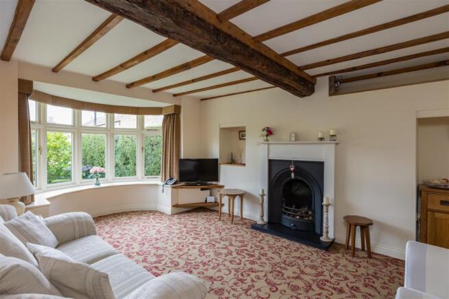 The Willows-Sitting Room A.jpg