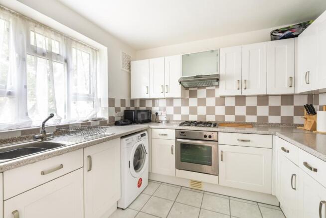 639561 (4)