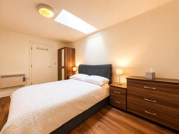 1 bed Apartment for sale Image 7