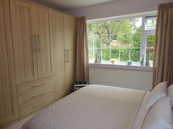BEDROOM 1 (FRONT)`