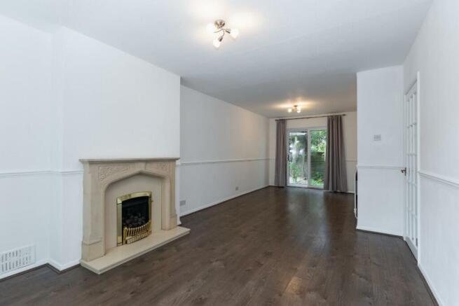living room-4.jpg
