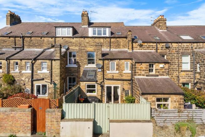4 bed Terraced for sale Image 8