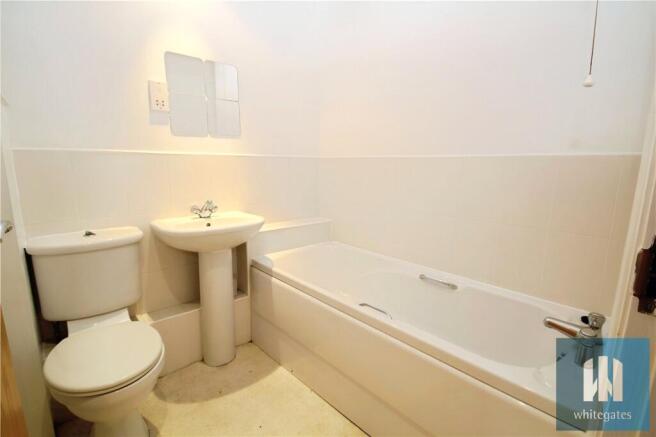 2 bed Apartment for sale Image 6