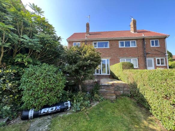 3 bed Semi-Detached for sale Image 11