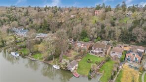 149, The Warren, Caversham, Reading RG4 7TQ