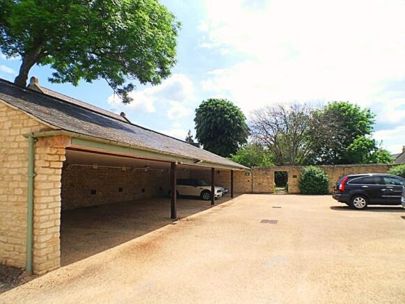 Cotswold Mill parking