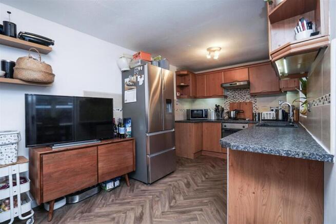 3 bed Detached for sale Image 8