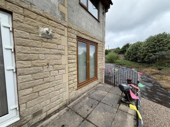 3 bed House for sale Image 5