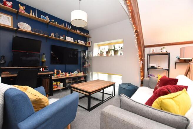 3 bed Maisonette for sale Image 4