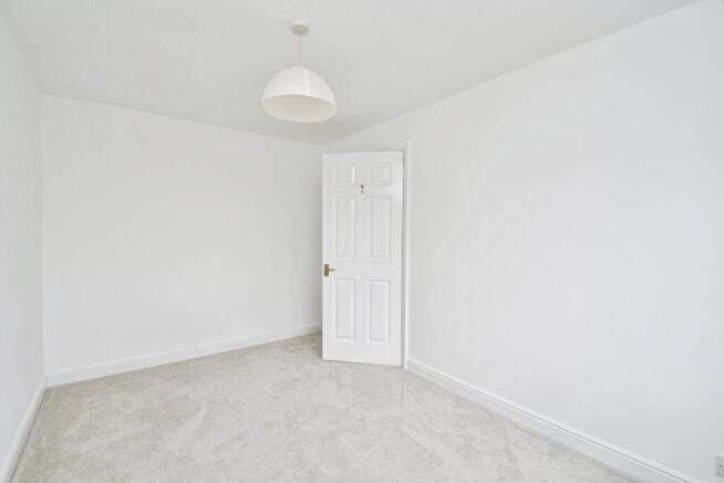 2 bed Flat for sale Image 9