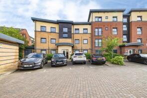Flat 5, 21 Fountain Court, Raven Close, Watford WD18 7DG