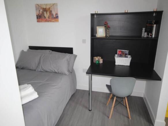 Studio to rent Image 5