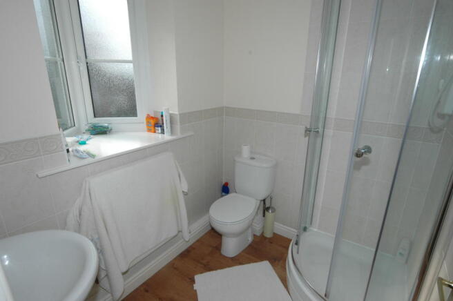 EN SUITE