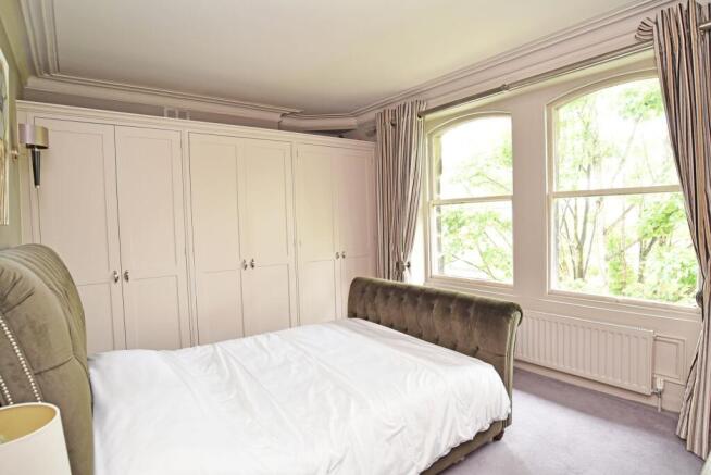 2 bed Flat to rent Image 5