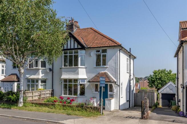 West Broadway, Henleaze Front.jpg