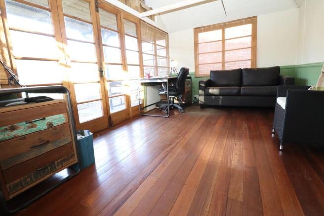 Photo 13