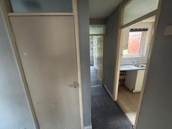 1 bed Flat to rent Image 11