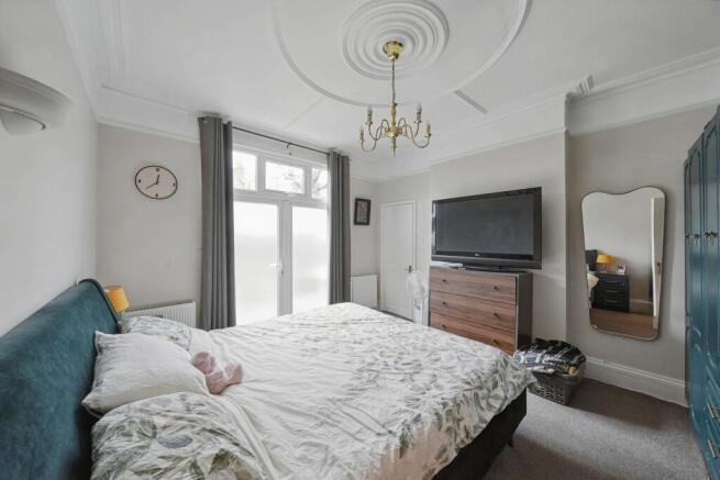 19 Louisville Road, Tooting, London SW17 8RL