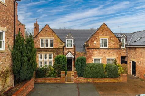 Strathalyn, Rossett, Wrexham, LL12