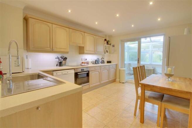 KITCHEN/DINER