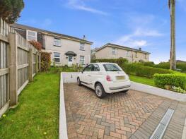 40, Greenwood Crescent, Penryn TR10 8RE