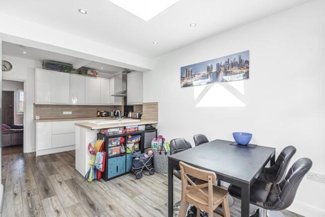 Kitchen/Dining Area