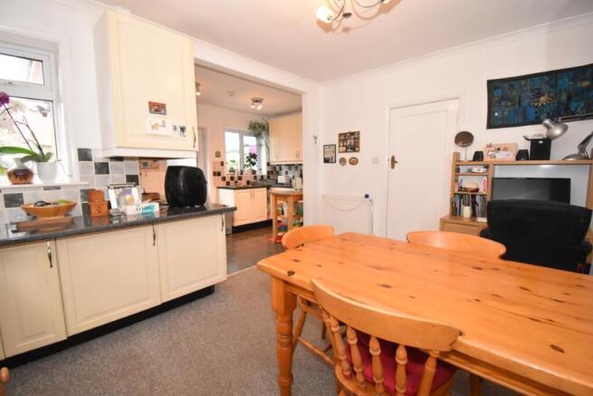 Regents Park, Heavitree, Exeter, EX1 photo 4