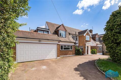 Austell Gardens, London, NW7