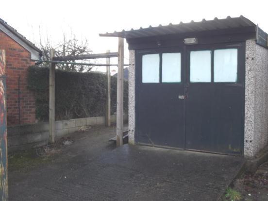 Detached Garage