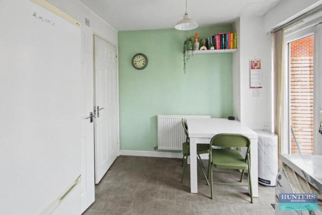 2 bed Semi-Detached for sale Image 8