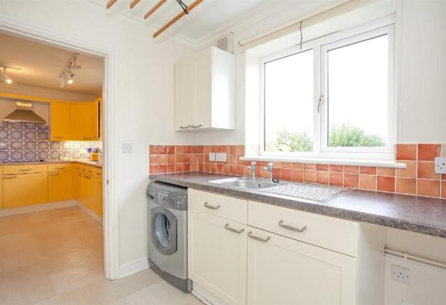 Utility Room 2.jpg