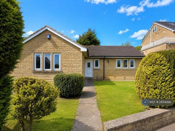 4 bed Bungalow to rent Image 6