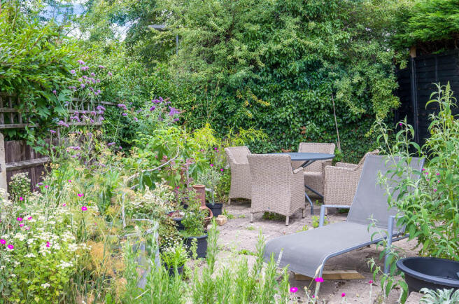 Outdoor Dining Space