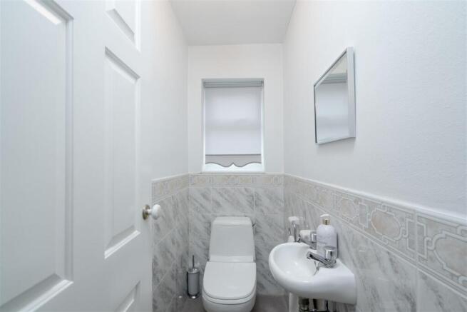 3 bed Detached Bungalow for sale Image 7
