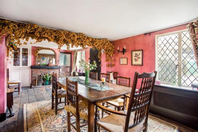 Dining Room.jpg