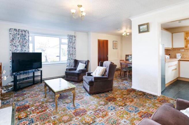 3 bed Detached Bungalow for sale Image 4