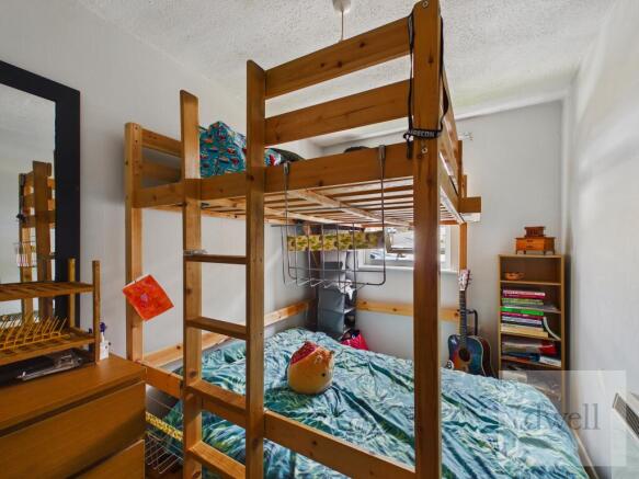2 bed Flat for sale Image 8