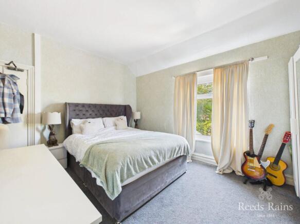 9 bed Semi-Detached for sale Image 8