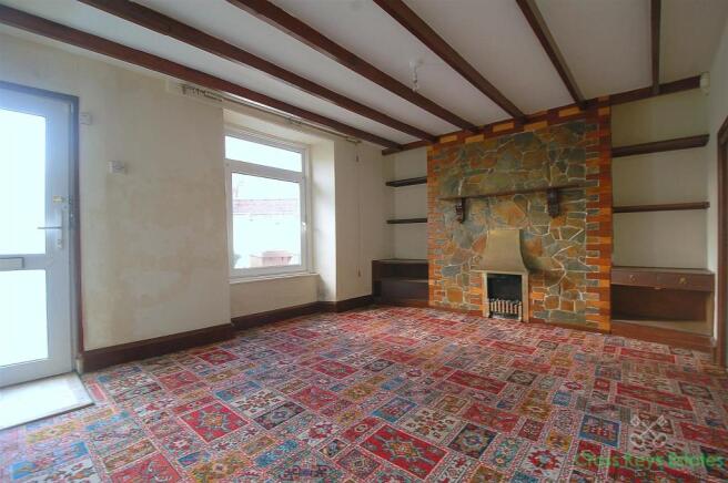 Sitting Room 2.JPG