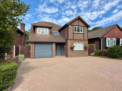A Show Home Condition Property With An Amazing Open Plan Extension In Wigmore!!